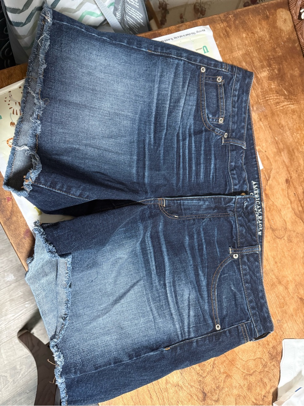 New without tags womens 18 American eagle shorts